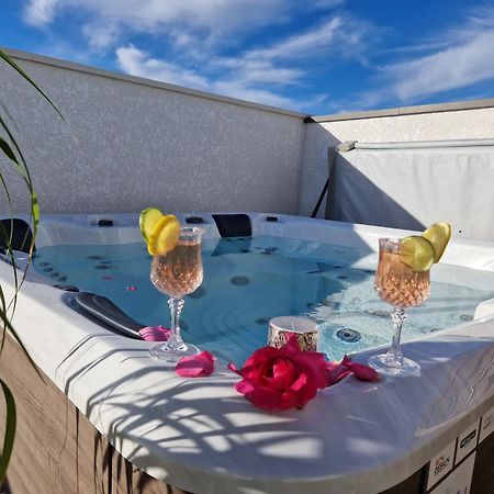 Maison Recente 4* Proche Plage Avec Spa Privatif Longeville-sur-Mer Bagian luar foto